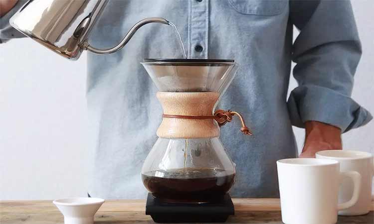 آب چقدر در دم آوری قهوه تاثیر دارد؟